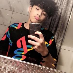 Meet your Posher, Evan gael